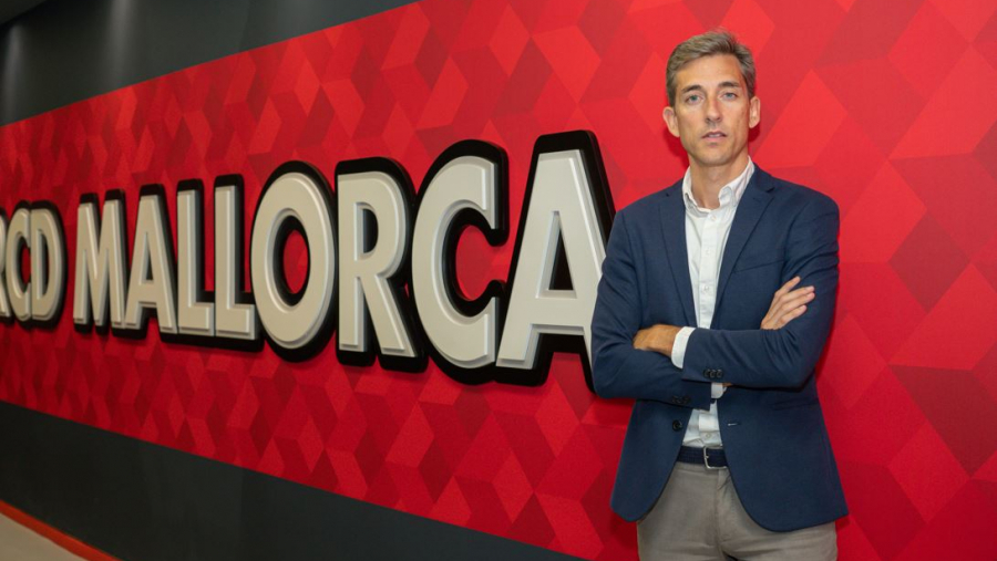 “En el área de negocio el objetivo es que en tres años el RCD Mallorca sea un club top ten”